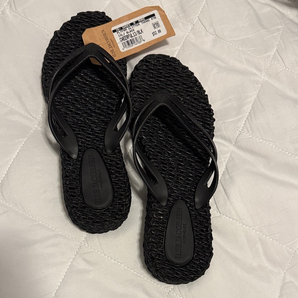 NWT Ilse Jacobsen  Black Sz 7 women Woven Flip Flops